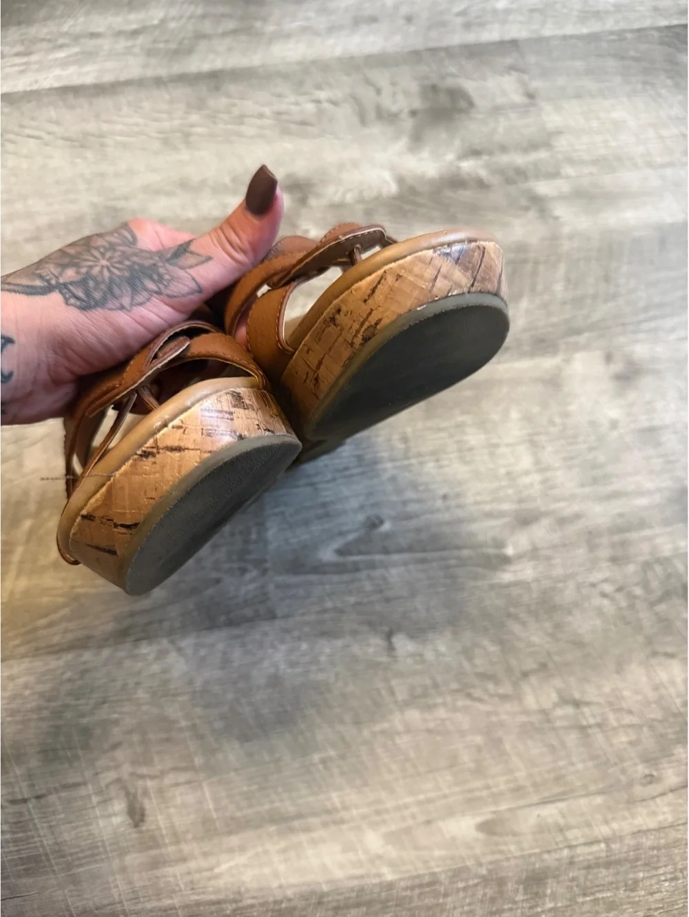 Arizona Jean Co Tan Wedges 11